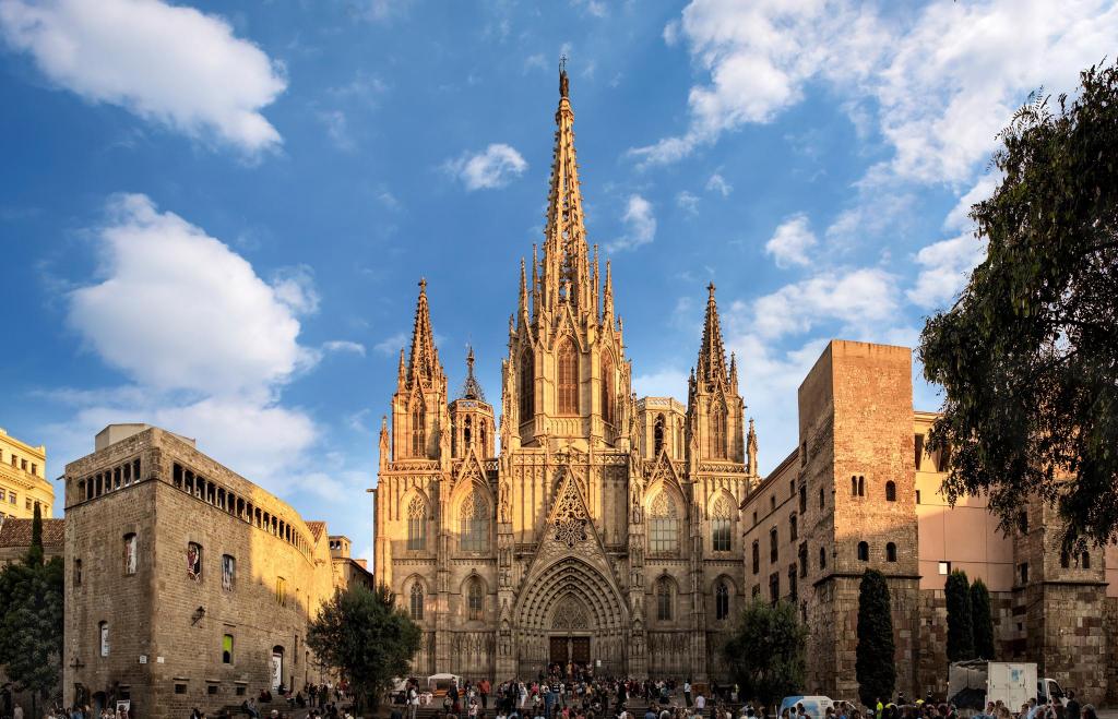 Resultado de imagem para catedral de barcelona