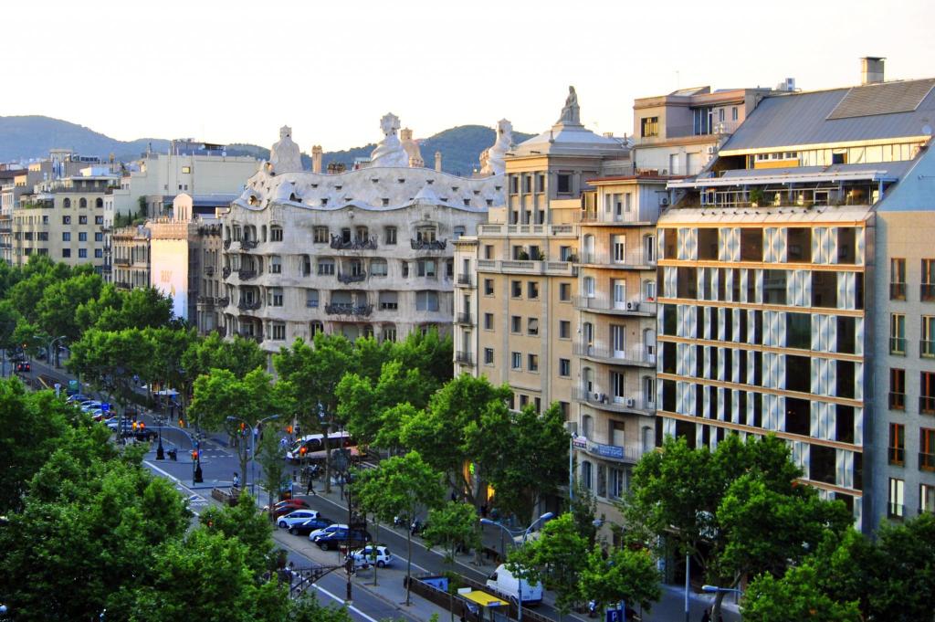 passeig de gracia shopping