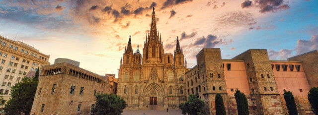 Barcelona's Gothic Cathedral - Hotel SERHS Rivoli Rambla